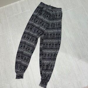 Patterned Black and White Super Soft Joggers
